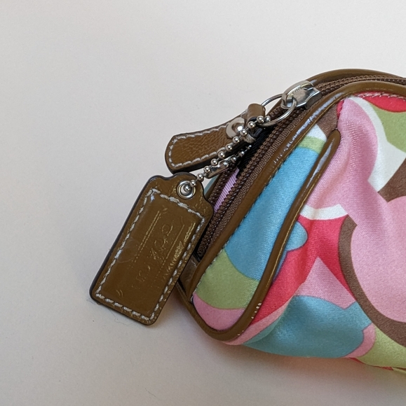 Coach Cosmetic Satin Pouch Multicolor Scarf Print - Picture 6 of 12